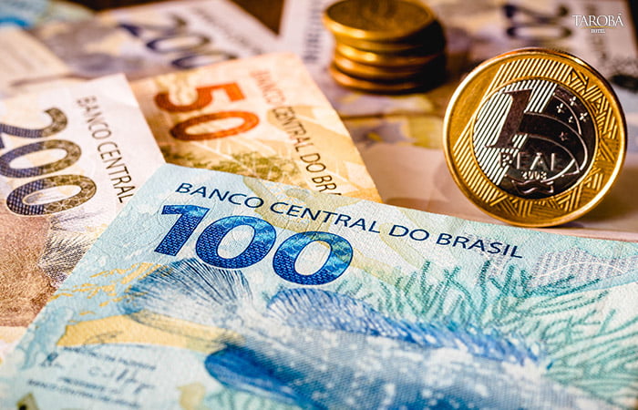 Notas e moedas brasileiras