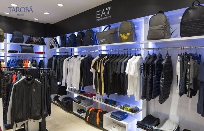 Pode também comprar roupas na Cellshop.