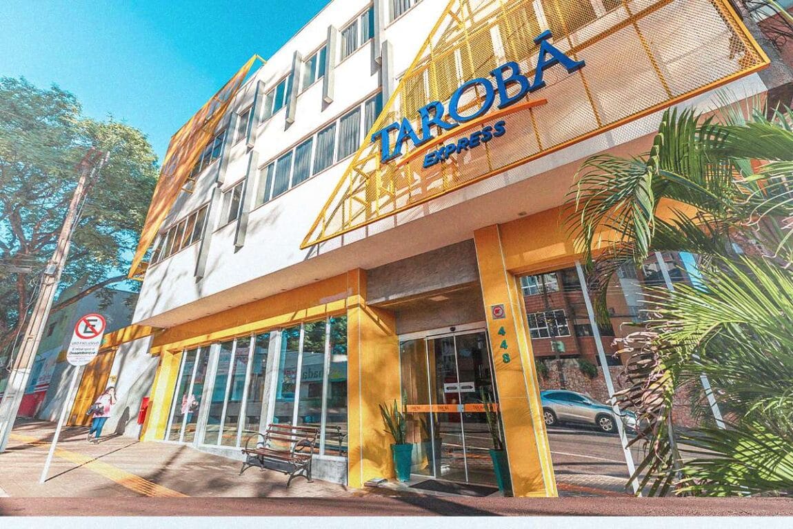fachada do Tarobá Express