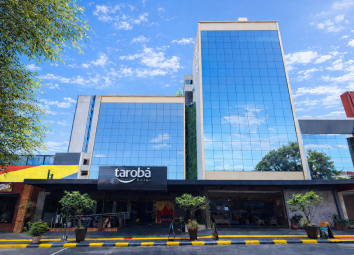 Fachada hotel tarobá